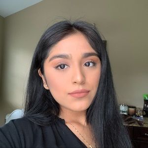 Meet your Posher, Aileen